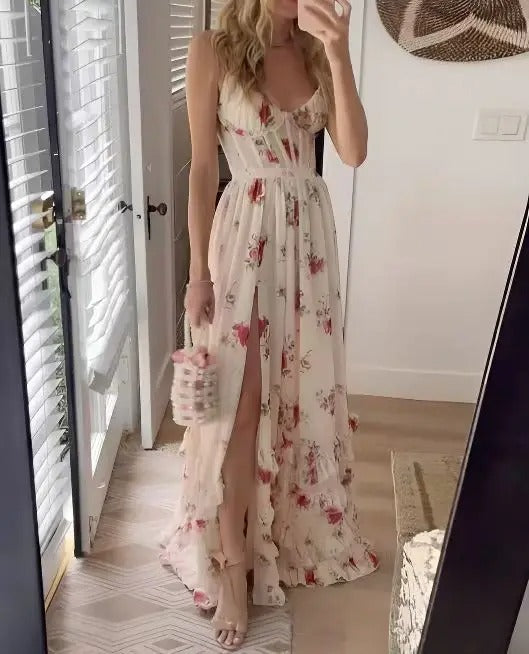 Trixina | Romantic dress with floral detail