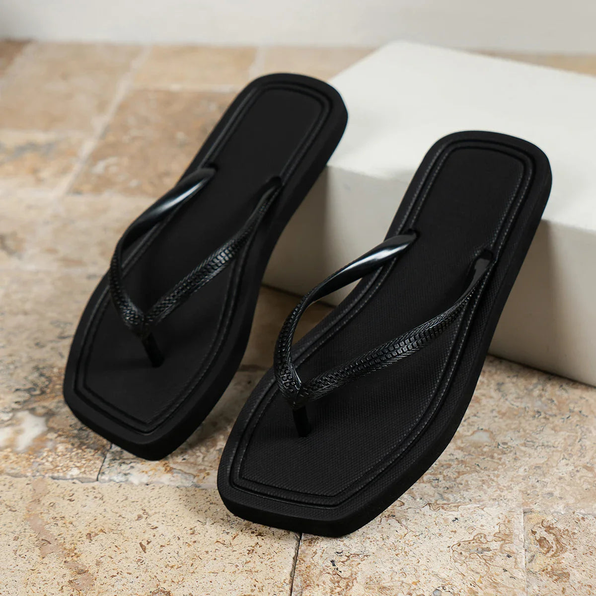 Myomi | Casual Chic Flat Sandals