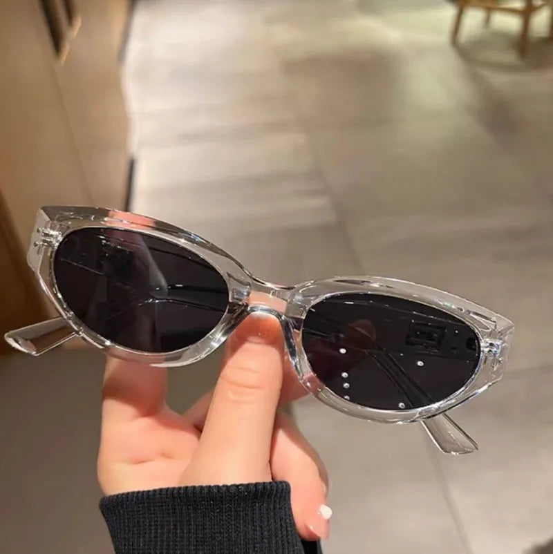 Gia | Elegant & Cat-Eye